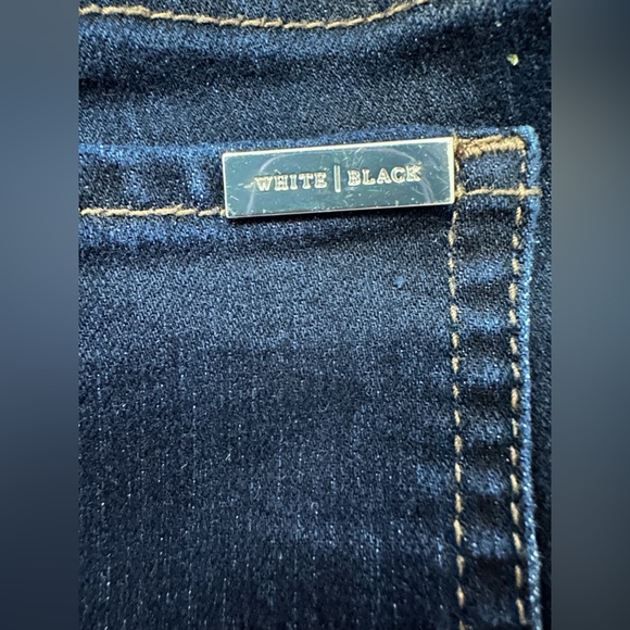 WHBM| White House Black Market Mid-Rise Skinny Leg Jeans - Picture 8 of 8